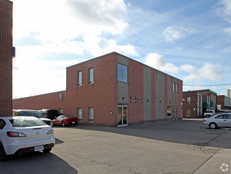 71 Glen Cameron Rd, Markham, ON à louer - Photo du bâtiment - Image 2 de 2