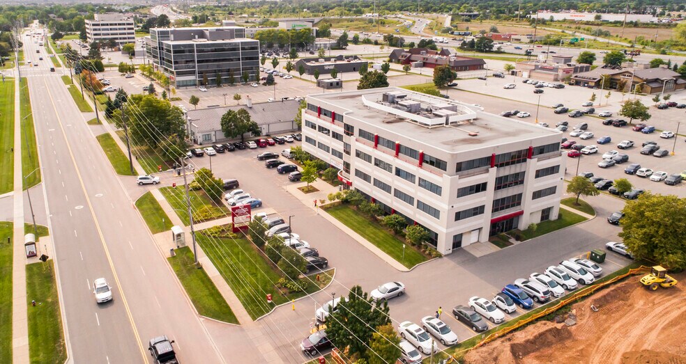 3155 Harvester Rd, Burlington, ON à louer - Photo du bâtiment - Image 2 de 10