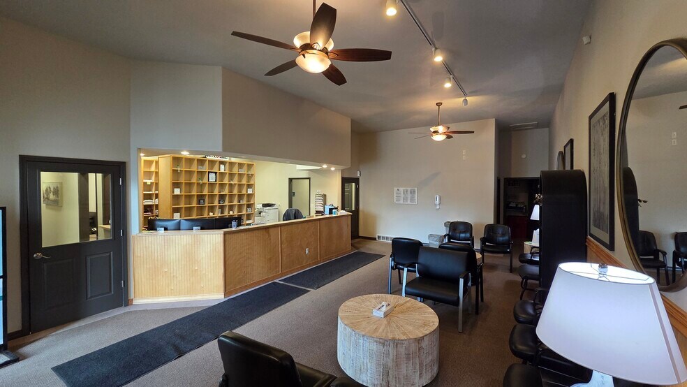 3456 E 17th St, Ammon, ID à louer - Photo du bâtiment - Image 3 de 22