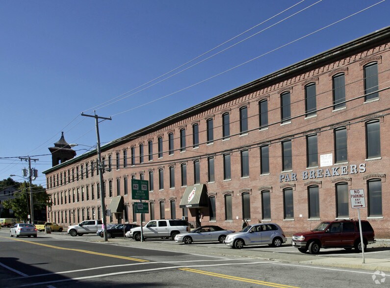 474 Main St, Clinton, MA for sale - Primary Photo - Image 1 of 1