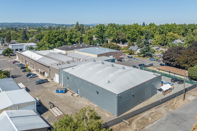 More details for 560 21st St SE, Salem, OR - Industrial for Lease