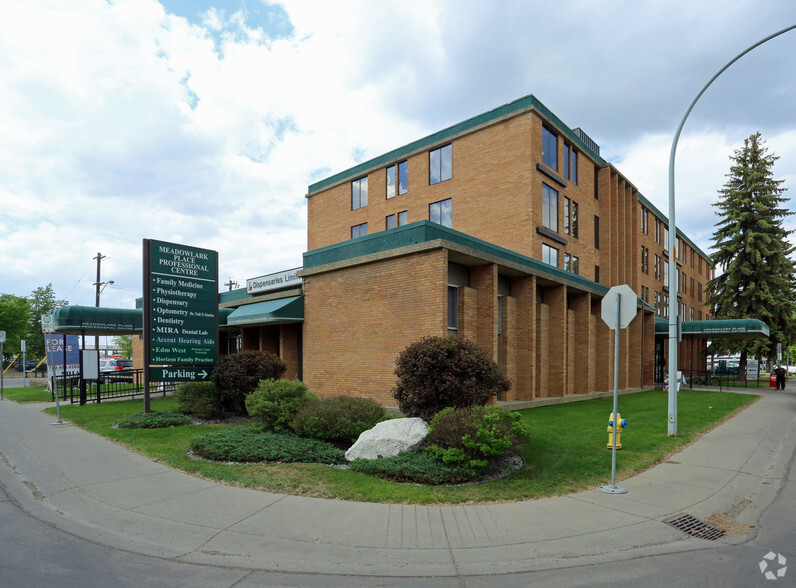 8708 155st, Edmonton, AB à louer - Photo du bâtiment - Image 1 de 11