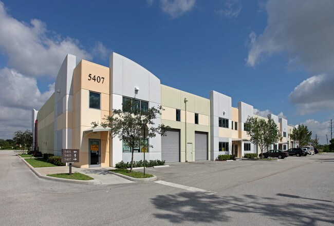 Plus de détails pour 5401 N Haverhill Rd, West Palm Beach, FL - Local d'activités à louer