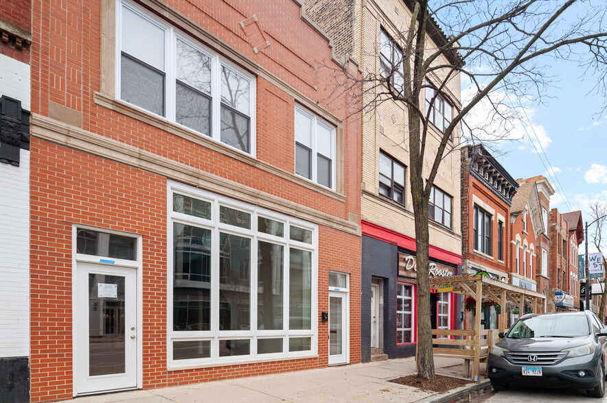 1823 W Chicago Ave, Chicago, IL for lease - Building Photo - Image 2 of 11