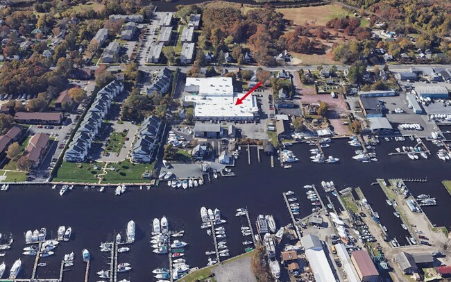 Plus de détails pour 217 River Ave, Patchogue, NY - Local d'activités à louer