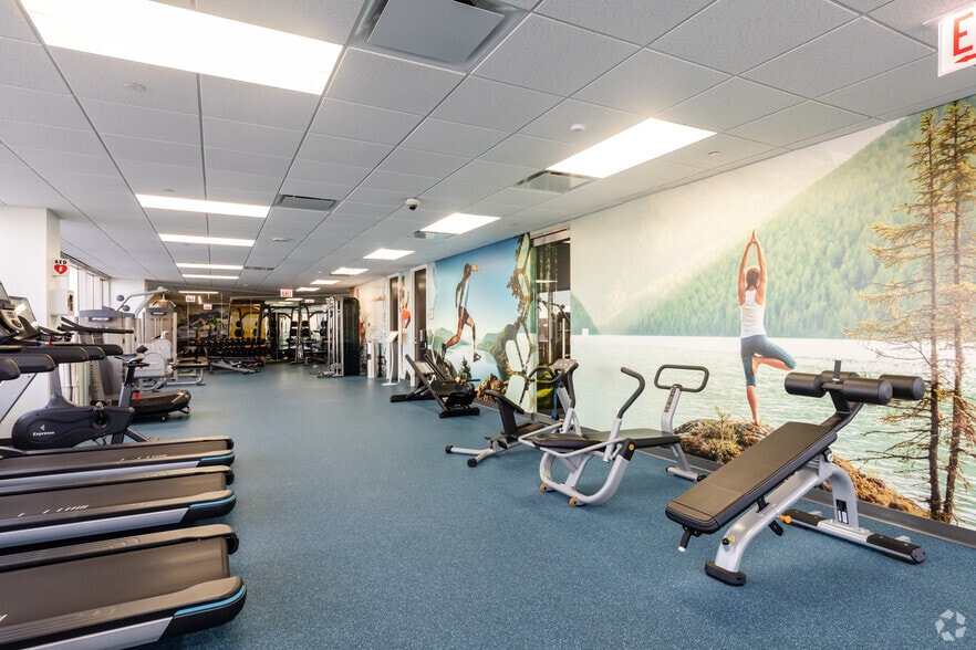 1 Mid America Plz, Oakbrook Terrace, IL à louer - Photo intérieure - Image 3 de 45