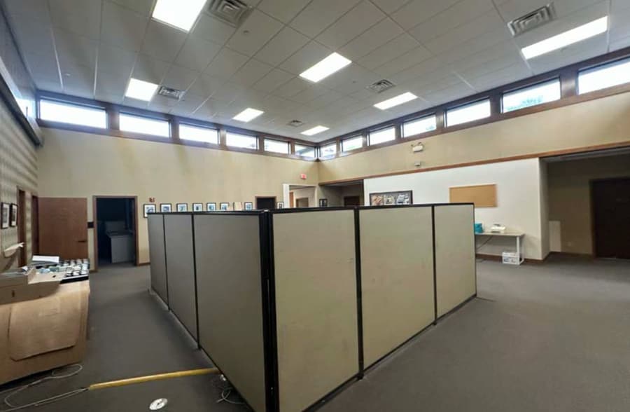 4201 Malsbary Rd, Blue Ash, OH for sale - Interior Photo - Image 2 of 17