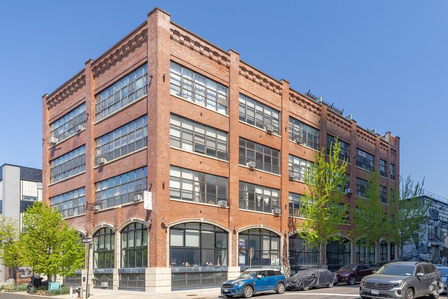 4332 22nd St, Long Island City, NY for lease - Building Photo - Image 1 of 6