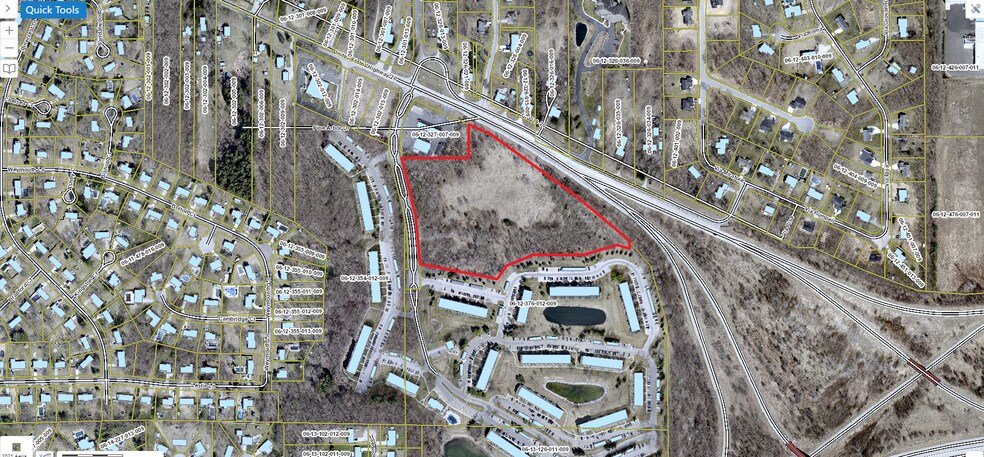 Pine Arbor Dr, Elkhart, IN à vendre - Photo du bâtiment - Image 1 de 4