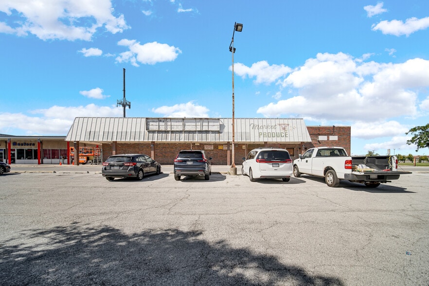 5050 S State St, Chicago, IL for lease - Building Photo - Image 2 of 22