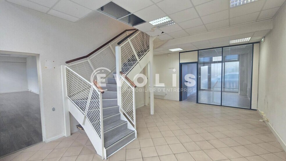 21 Rue Aristide Briand, Vanves à louer - Photo du bâtiment - Image 3 de 14
