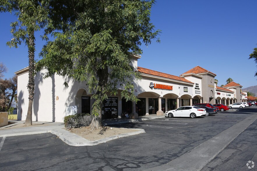 480 N State St, San Jacinto, CA à louer - Photo du bâtiment - Image 2 de 3