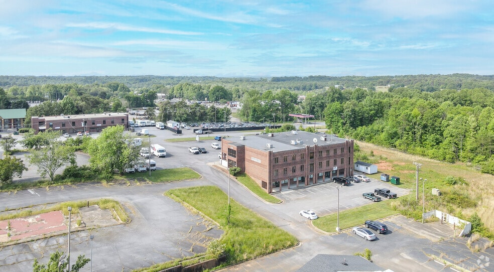 3305 16th Ave SE, Conover, NC for lease - Building Photo - Image 3 of 5