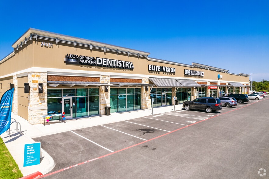 24531 IH-10 West, San Antonio, TX for lease - Primary Photo - Image 1 of 11