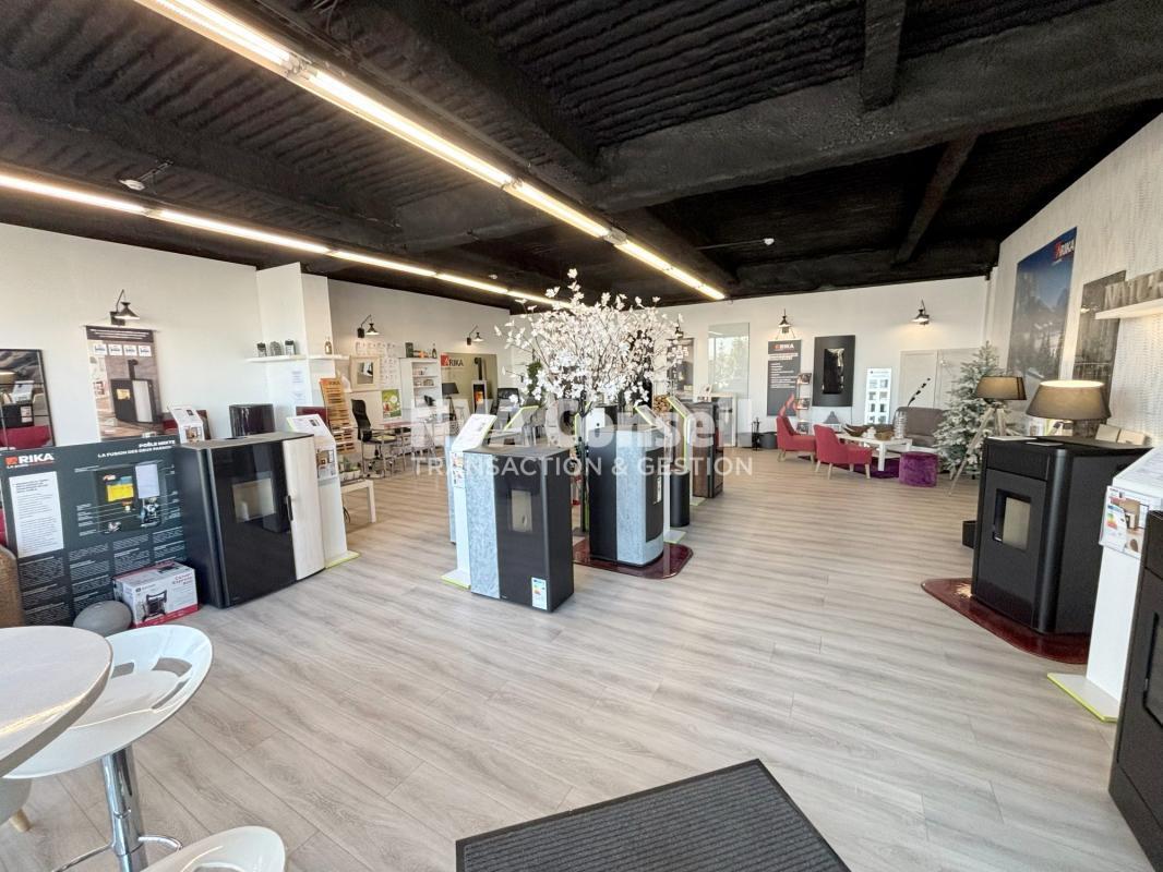 7 Avenue Du Général Leclerc, Pierrelaye for lease Interior Photo- Image 1 of 9
