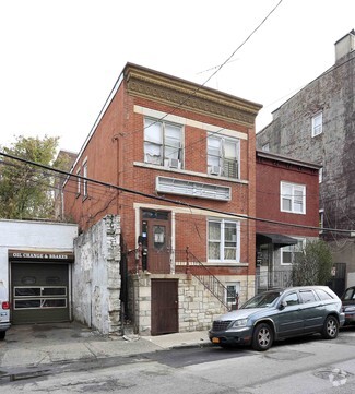 Plus de détails pour 94 School St, Yonkers, NY - Vente au détail à vendre