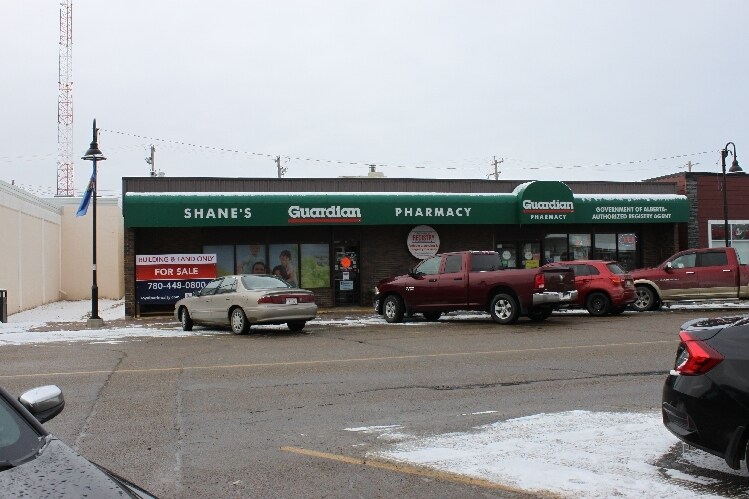 4926 49th St, Redwater, AB for sale - Building Photo - Image 1 of 1
