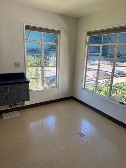 2151 Santa Clara Ave, Alameda, CA à louer - Photo principale - Image 2 de 10