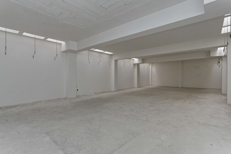 Multifamily in Sabadell, Barcelona for sale - Interior Photo - Image 3 of 3