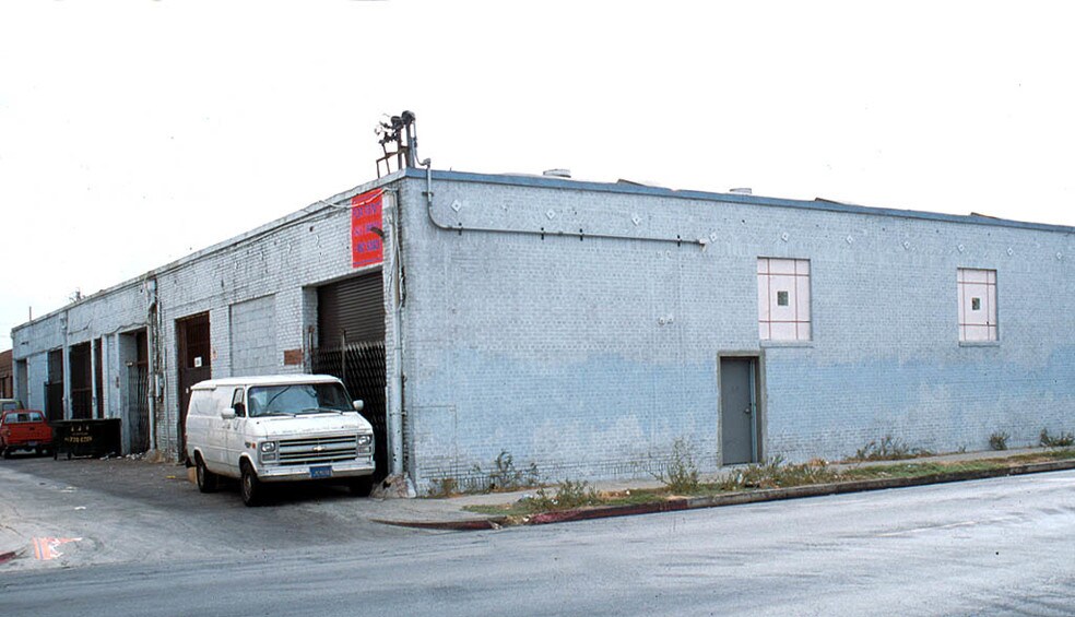 2301-2311 E 8th St, Los Angeles, CA à louer - Autre - Image 2 de 7