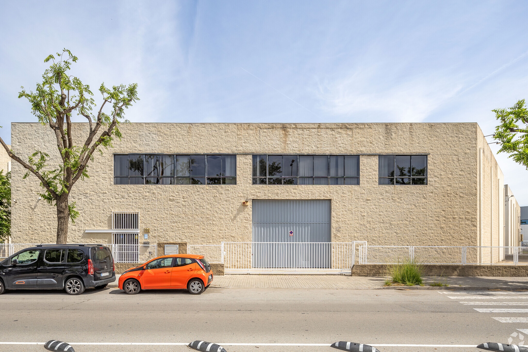 Carrer dels Motors, 306-308, L'Hospitalet de Llobregat, Barcelona for lease Primary Photo- Image 1 of 4