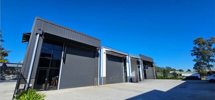 89 Priestdale Rd, Eight Mile Plains for lease Building Photo- Image 2 of 7