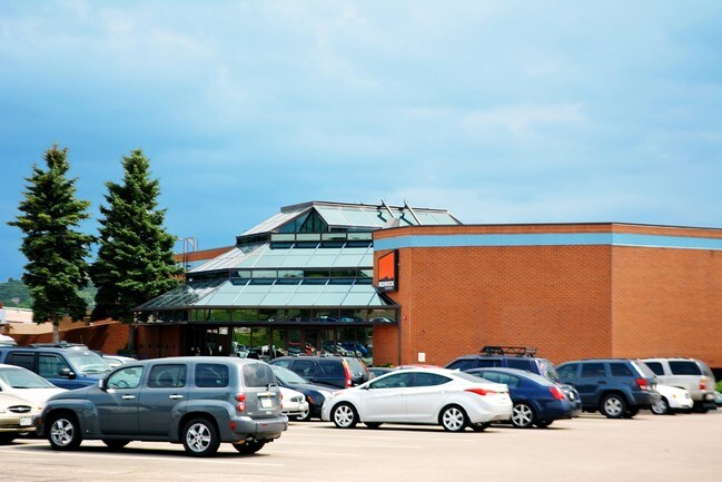 Plus de détails pour 6805 Corporate Dr, Colorado Springs, CO - Bureau/Commerce de détail à louer