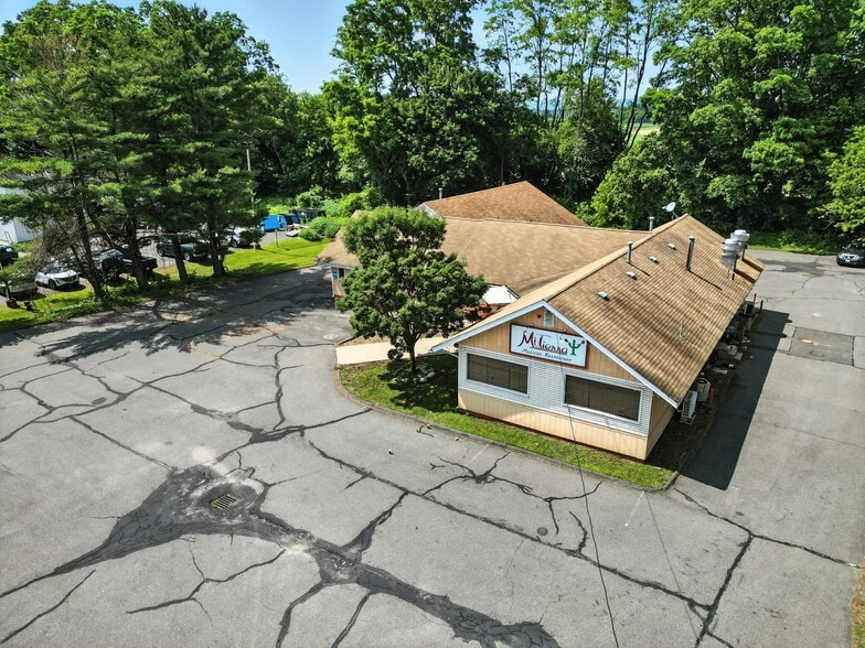 48 Russell St, Hadley, MA for lease - Building Photo - Image 2 of 23