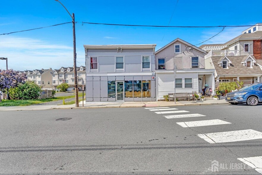 43 E Front St, Keyport, NJ for sale - Building Photo - Image 2 of 60