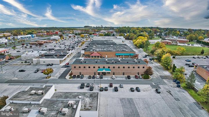 511 Jermor Ln, Westminster, MD à louer - Photo du bâtiment - Image 2 de 24