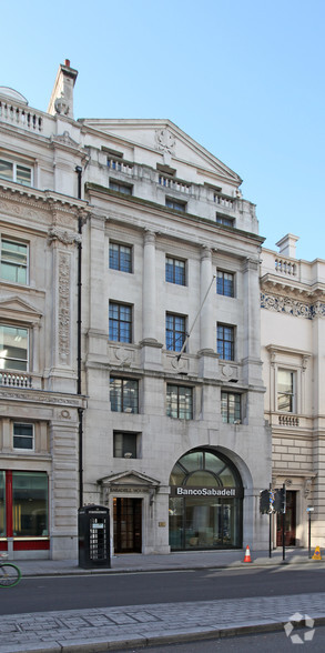 120 Pall Mall, London for lease - Building Photo - Image 1 of 9