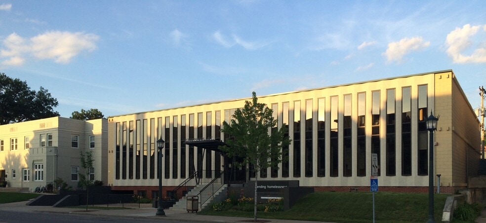 2309 Nicollet Ave, Minneapolis, MN for sale - Building Photo - Image 1 of 7