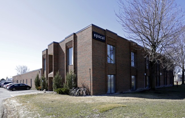 Plus de détails pour 2060 Walkley Rd, Ottawa, ON - Bureau, Local d'activités à louer