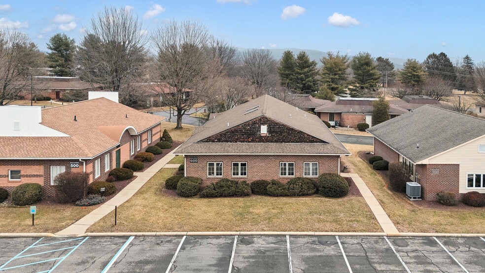 600 Coventry Dr, Phillipsburg, NJ for sale - Primary Photo - Image 1 of 1