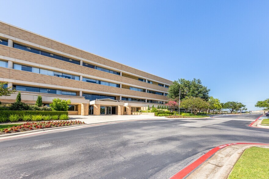 101 W Louis Henna Blvd, Austin, TX for lease - Building Photo - Image 1 of 12