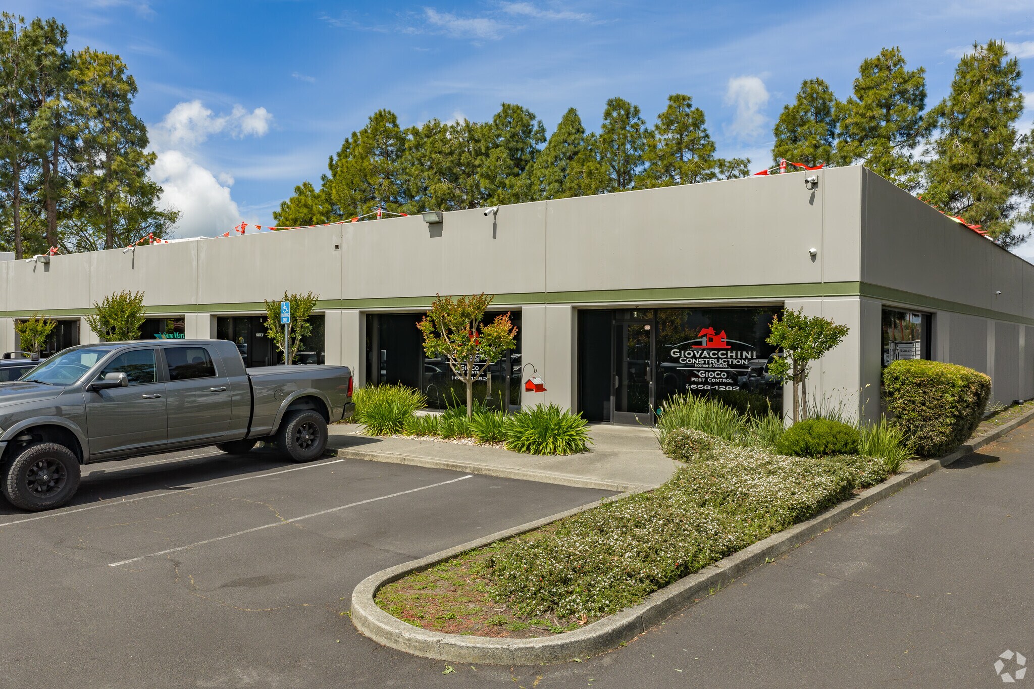 1370 Industrial Ave, Petaluma, CA for lease Primary Photo- Image 1 of 6