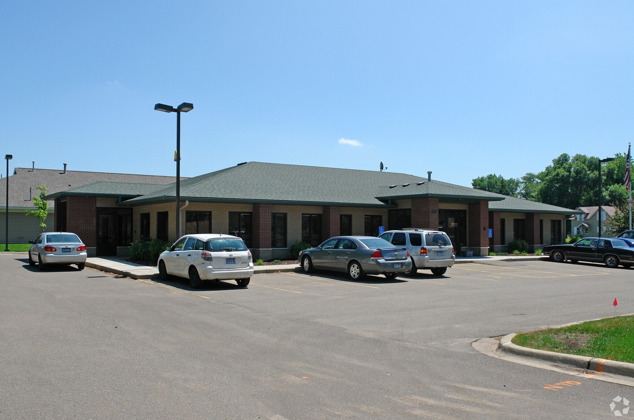 124 Emerson St N, Cambridge, MN for sale Primary Photo- Image 1 of 1
