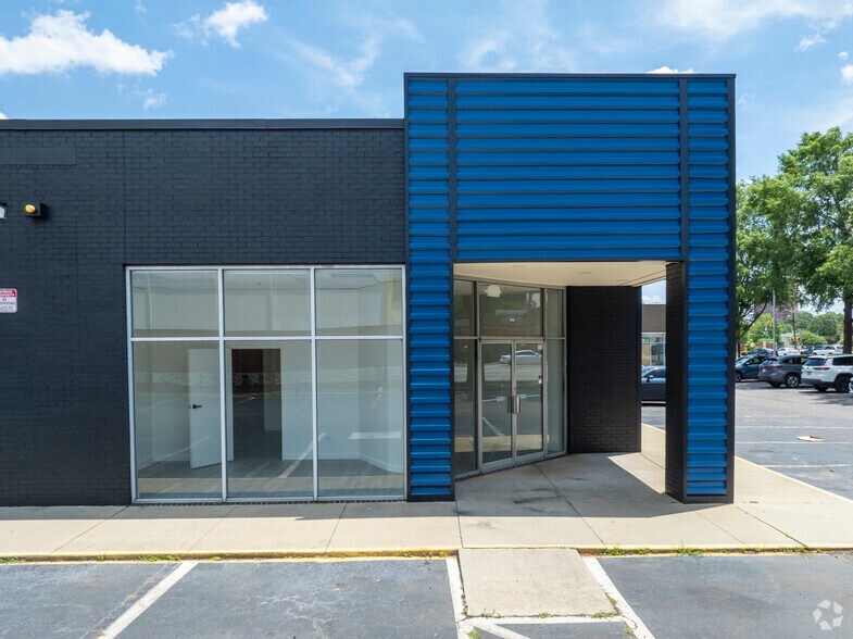 2101 Main St, Columbia, SC à louer - Photo du bâtiment - Image 2 de 14
