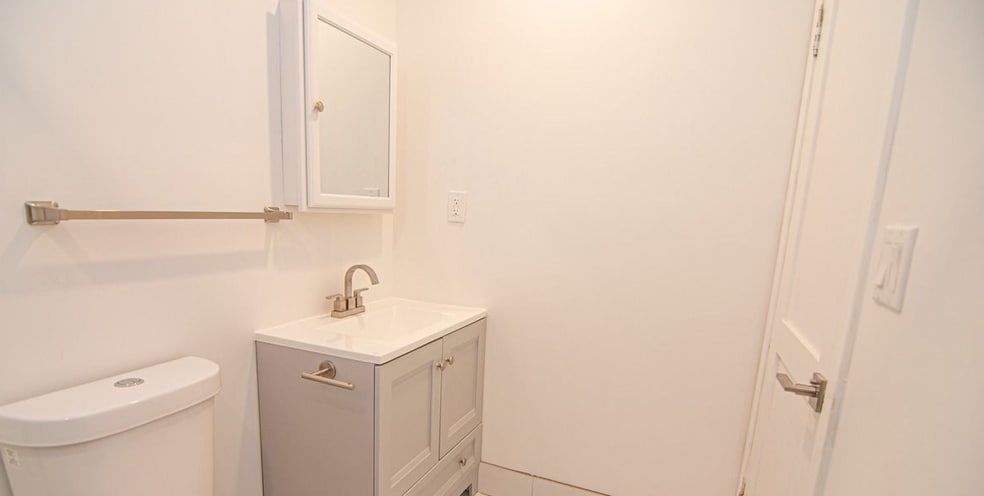 115 W 136th St, New York, NY à vendre - Photo du bâtiment - Image 3 de 6