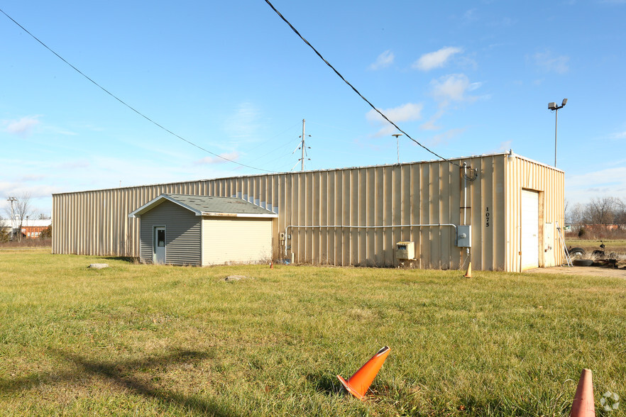 1075 Aiken St, Owosso, MI for sale - Primary Photo - Image 1 of 1