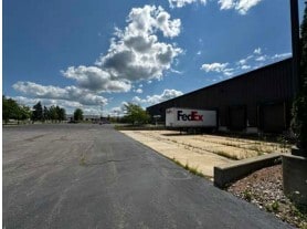 10350 N Holly Rd, Holly, MI for lease - Building Photo - Image 2 of 10