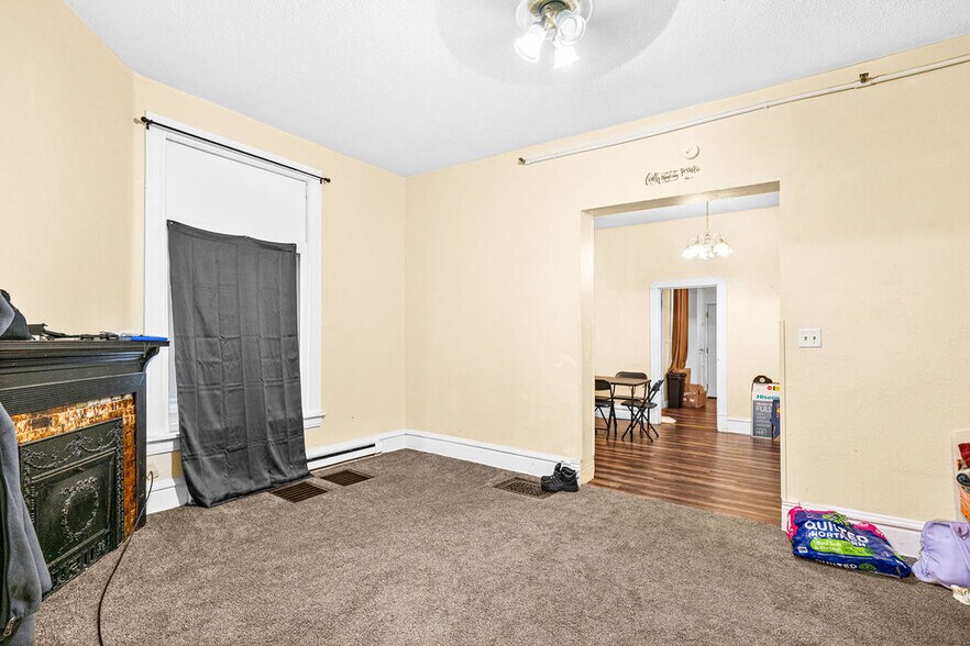 1426-1428 E 1st St, Duluth, MN à vendre - Photo intérieure - Image 3 de 21