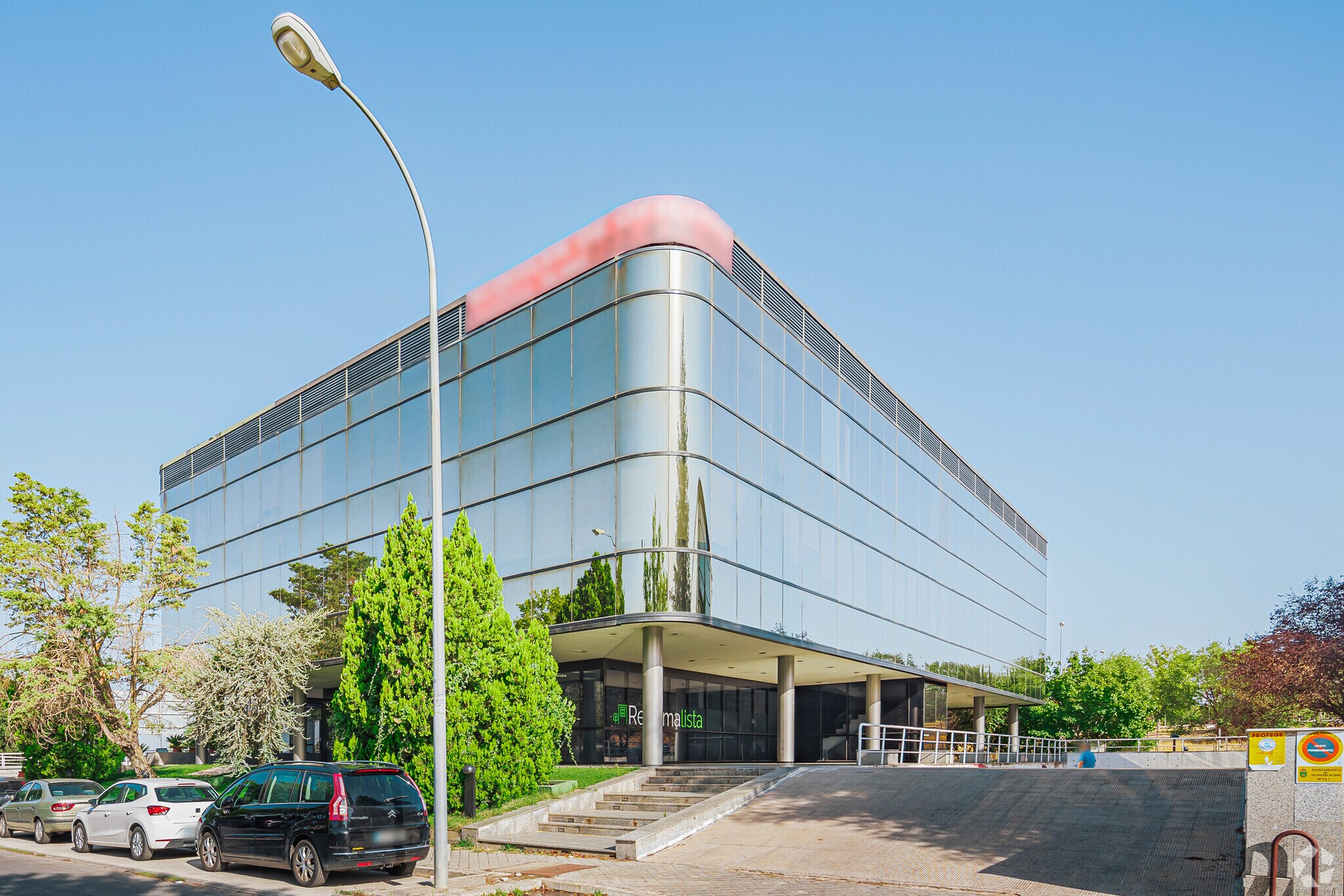 Office in Villaviciosa de Odón, Madrid for lease Primary Photo- Image 1 of 5