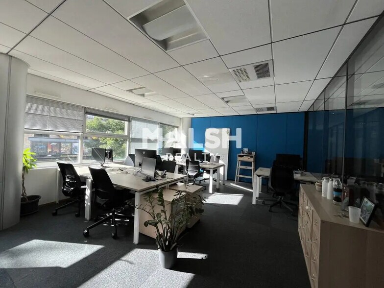 Bureau dans Lyon à louer - Photo du bâtiment - Image 2 de 23