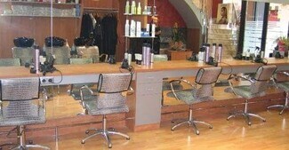 Plus de détails pour Multi-résidentiel à vendre