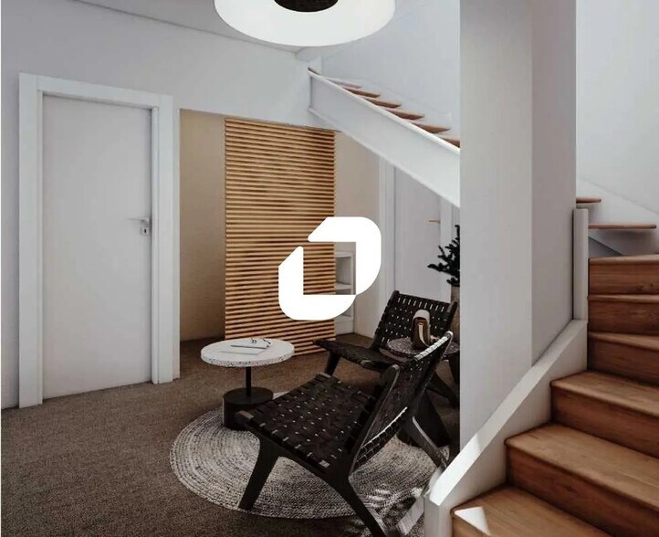 Bureau dans Vitry-sur-Seine à vendre - Photo du bâtiment - Image 3 de 21