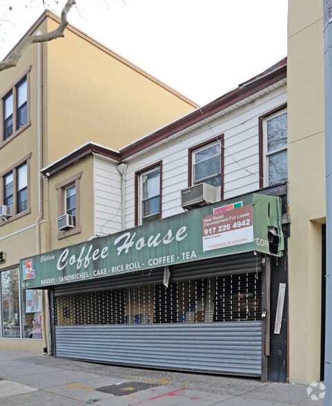 42-07 Bell Blvd, Bayside, NY for lease - Primary Photo - Image 2 of 4
