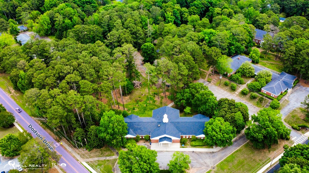 2605 Ben Hill Rd, East Point, GA for sale - Building Photo - Image 2 of 20