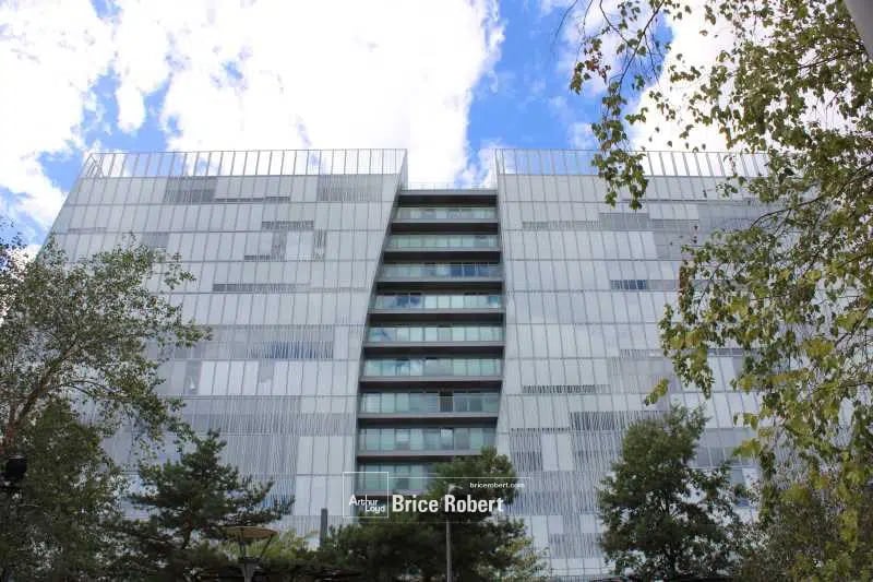 Bureau dans Lyon à louer - Photo du bâtiment - Image 2 de 9