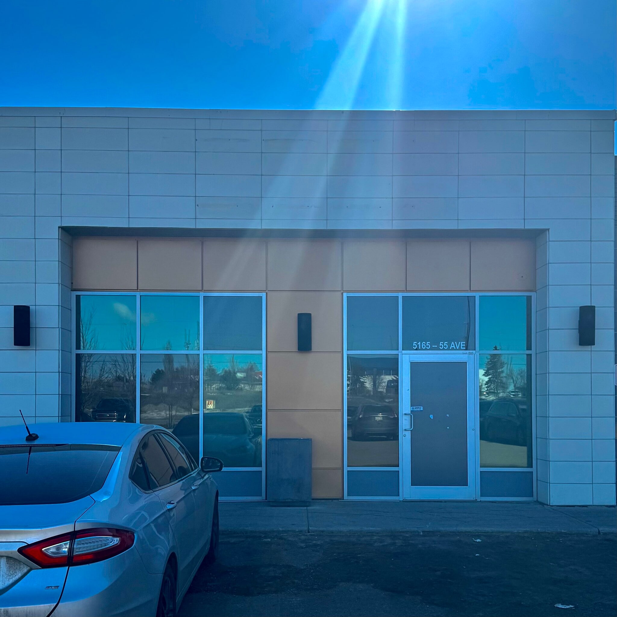 5103-5177 55 Ave NW, Edmonton, AB à louer Photo intérieure- Image 1 de 1